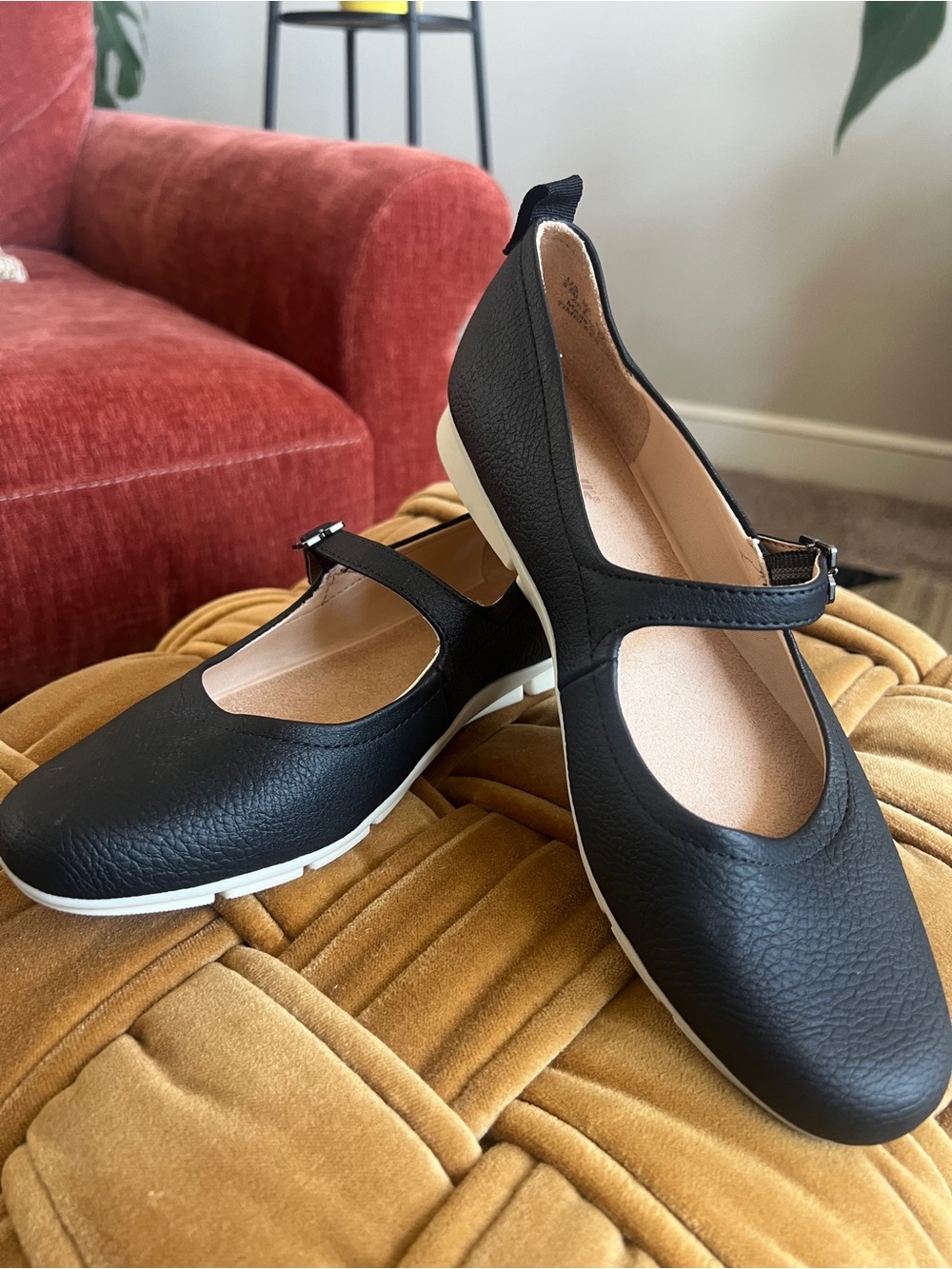 Dr. Scholl's Timeless Mary Jane - Size 8.5